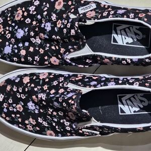 Vans Women's Floral Slip-On Shoes - Black and Pink